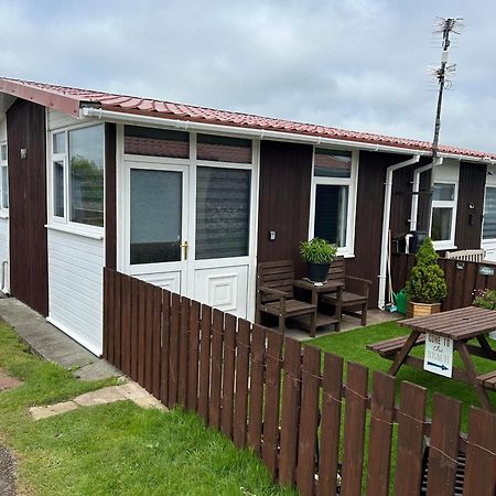 Cozy Seaside Chalet In Bridlington Buitenkant foto